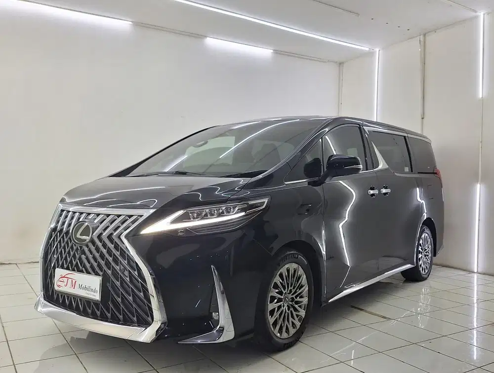 Lexus LM350 2020 Bensin