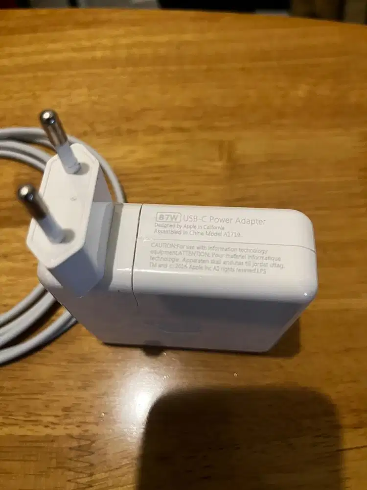 Charger macbook pro 87 watt magsafe