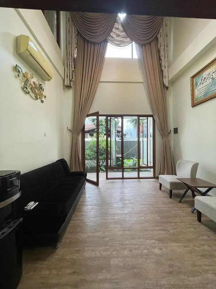 SEWA RUMAH DAN PAVILION CILANDAK JAKARTA SELATAN DEKAT MRT FATMAWATI