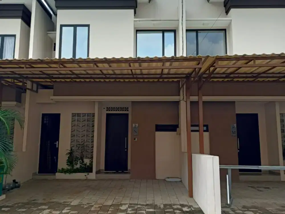 Rumah Bergaya Bali di Mutiara Damai Kav P