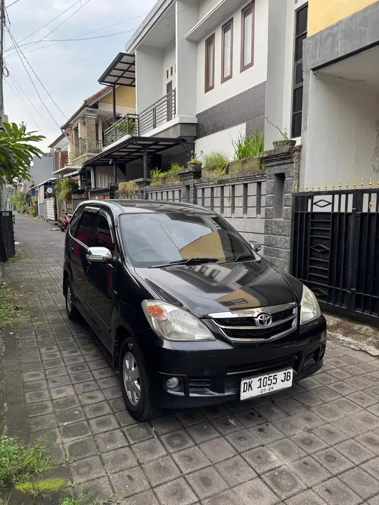 Toyota Avanza 2011 Bensin