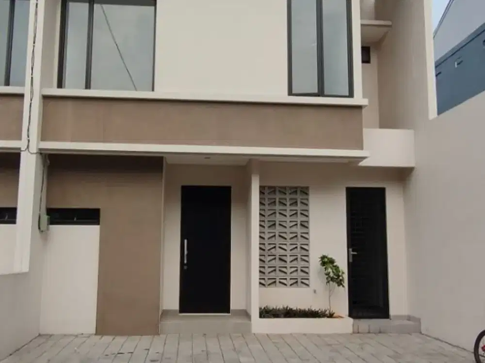 Rumah Gaya Bali di Cipayung Jakarta Timur Siap Huni