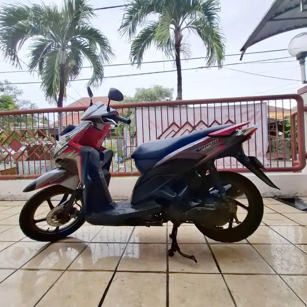 HONDA VARIO TECHNO 2011 - 110 (PAJAK HIDUP)