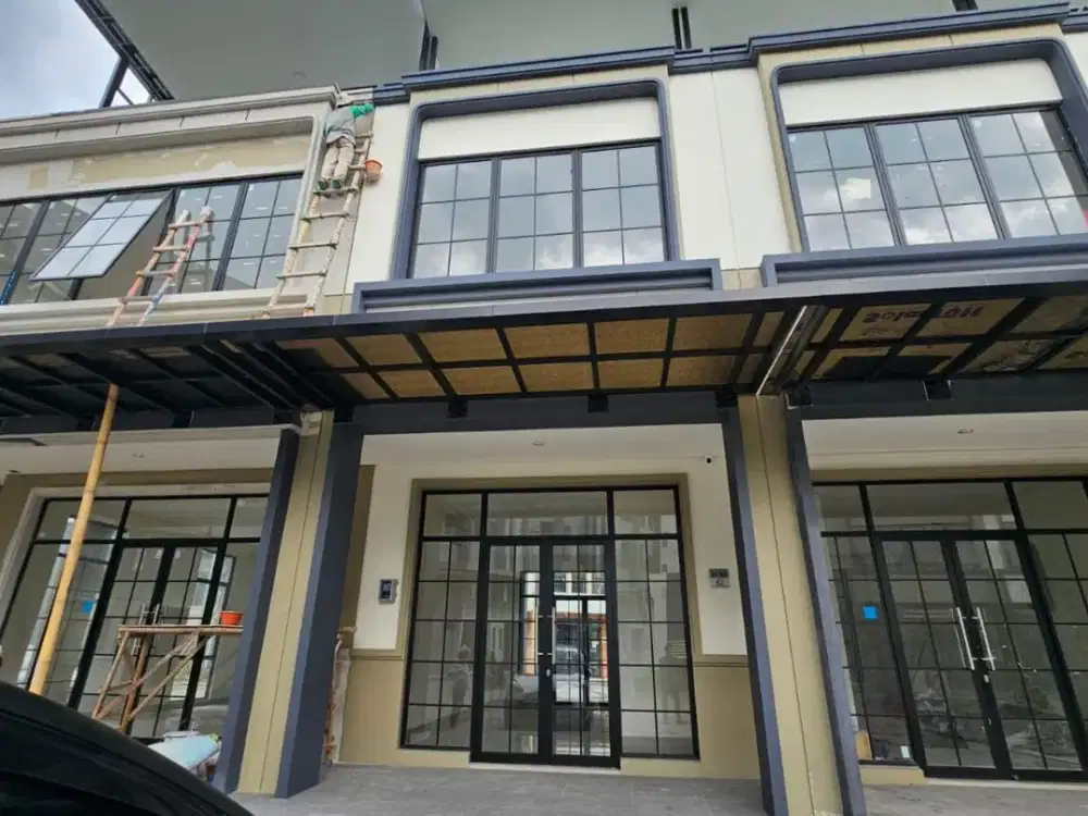 Disewakan Ruko Hudson Arcade Double Balcony Rooftop 3 Lt Gading Serpong