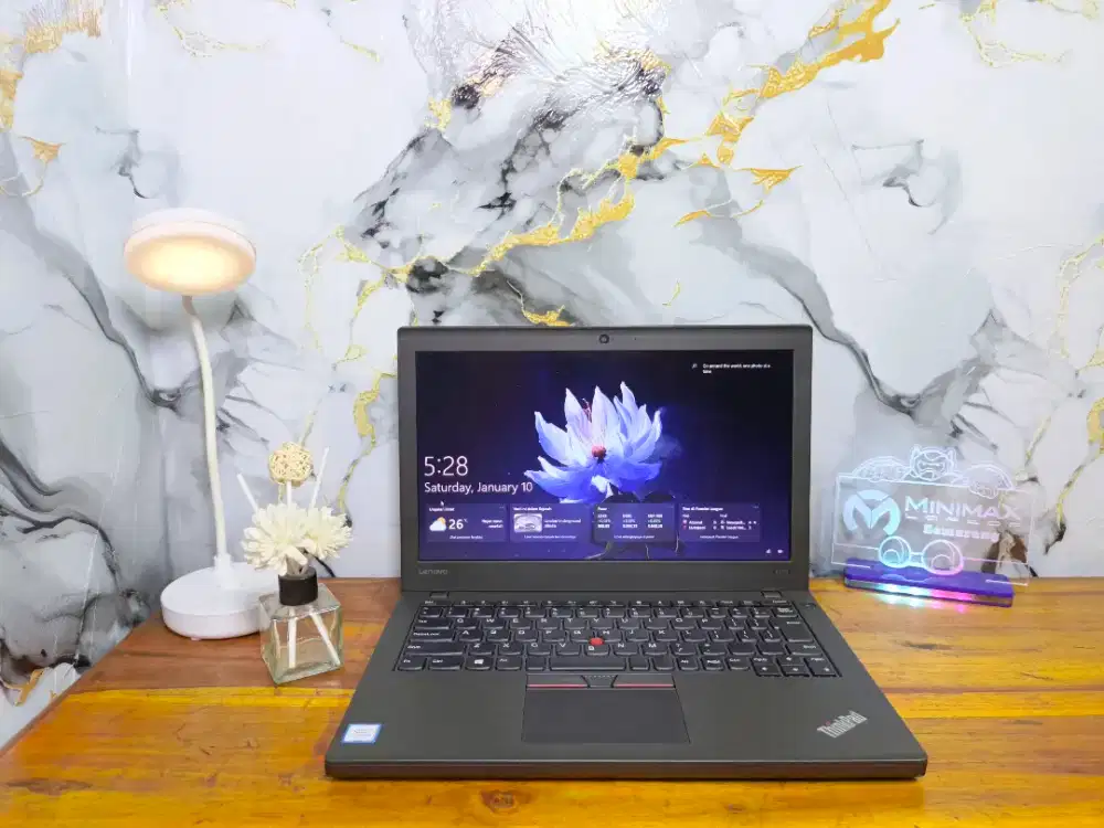 THINKPAD X270 i5 Ram 8GB  SSD 256GB windows 10 ori siap pakai