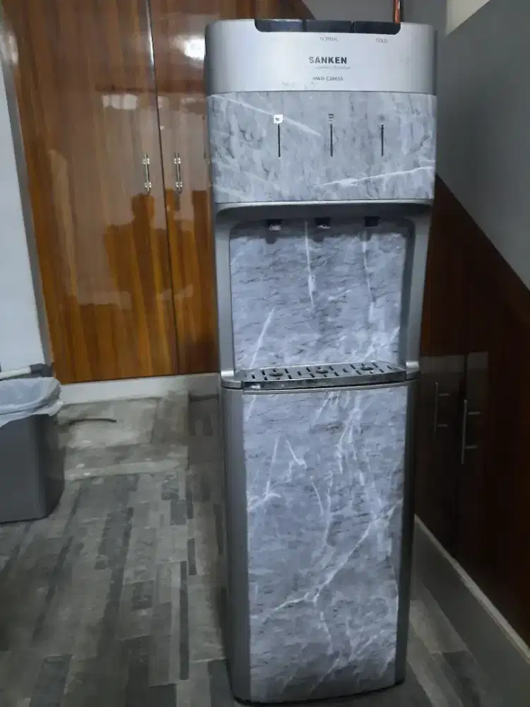 Dijual Dispenser Second