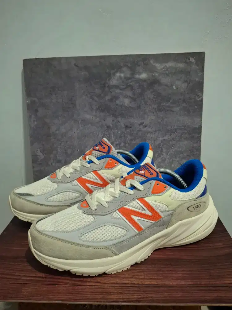 New Balance 990V6 x Kith
