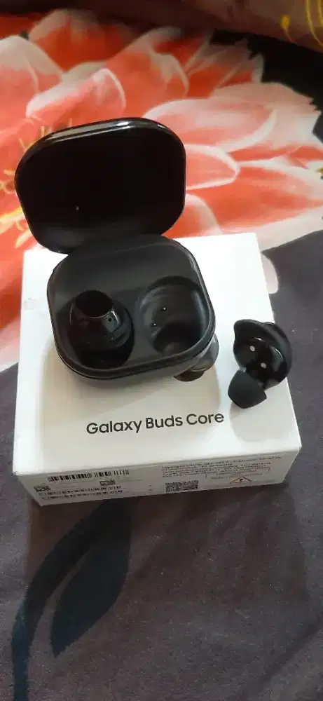 samsung Galaxy buds Core seperti baru