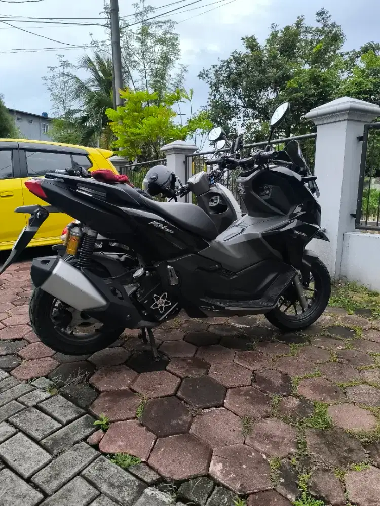 ADV CBS Black Glossy 2024