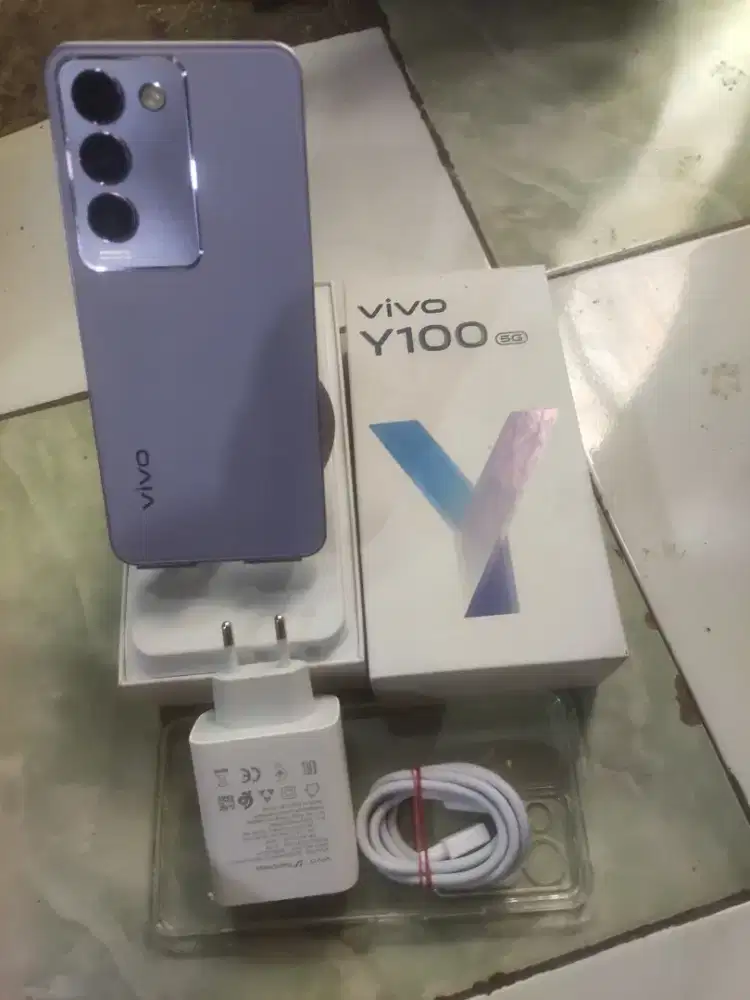 VIVO Y100 5G RAM 8+8/128