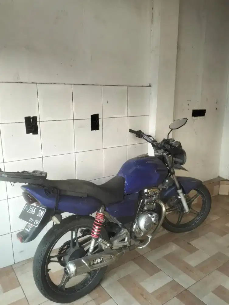 Suzuki Thunder 125 / EN 125