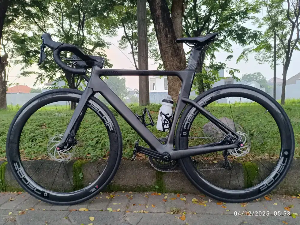 Sepeda balap Roadbike Java Fuoco Disc