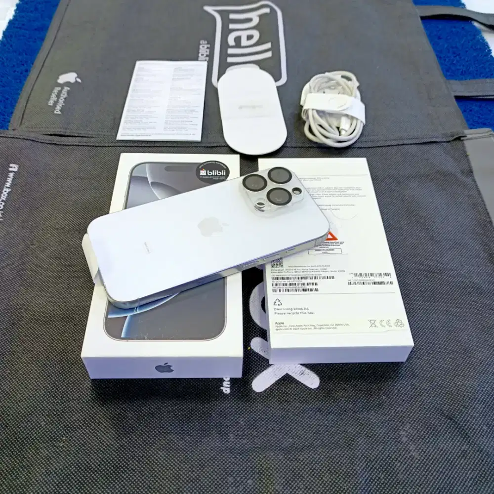 Iphone 16 Pro 128gb Pake 4 Bln 99,9% like new Grs resmi blibli
