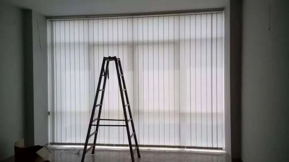 Vertical Blind cocok untuk tirai kantor material berkualitas