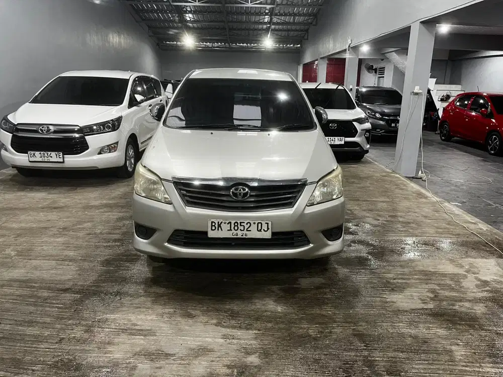 Innova 2,5 E Manual Diesel 2013 , 2012 , 2014 , G 2012