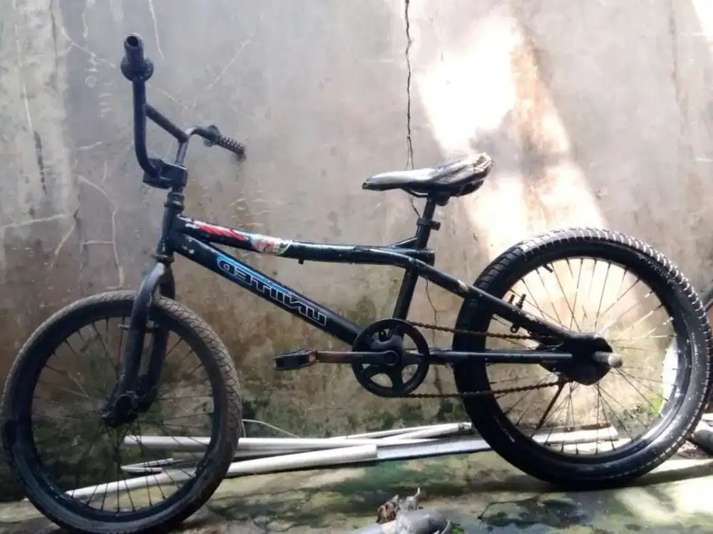 Sepeda BMX UK 20 rem torpedo