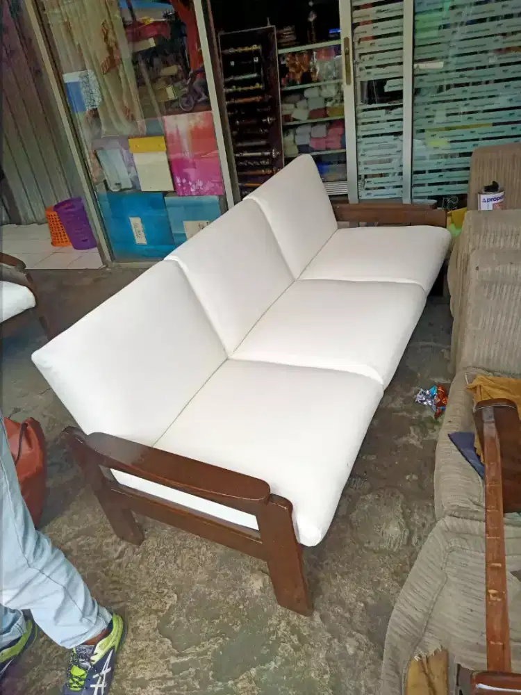 Servis kursi sofa dll