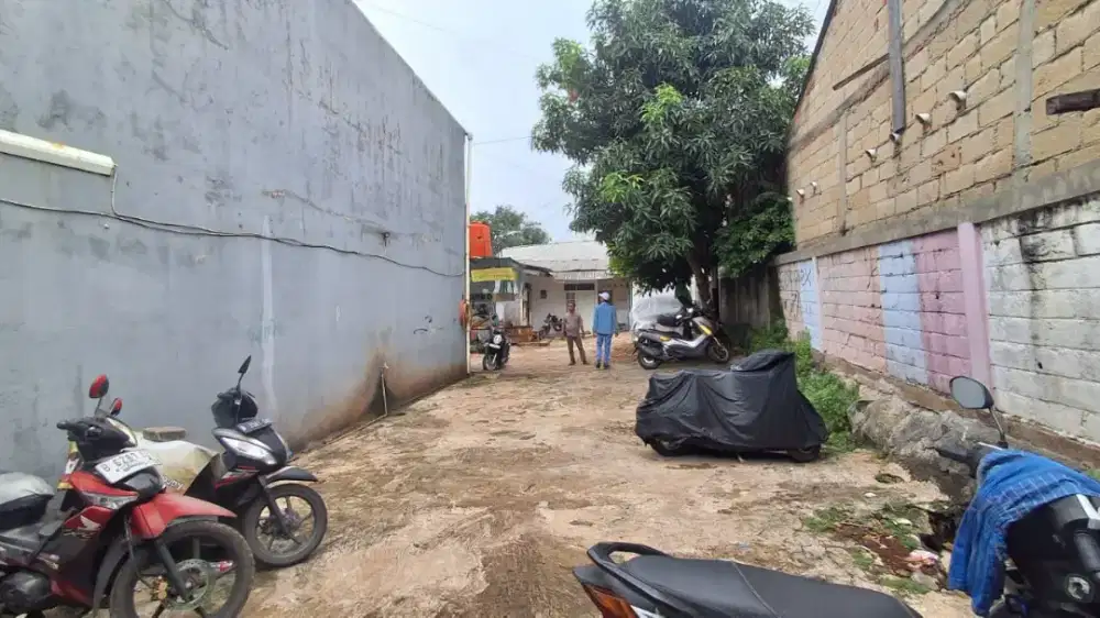 Kontrakan  22 pintu dekat pibtu tol Veteran Bintaro  Jakarta Selatan