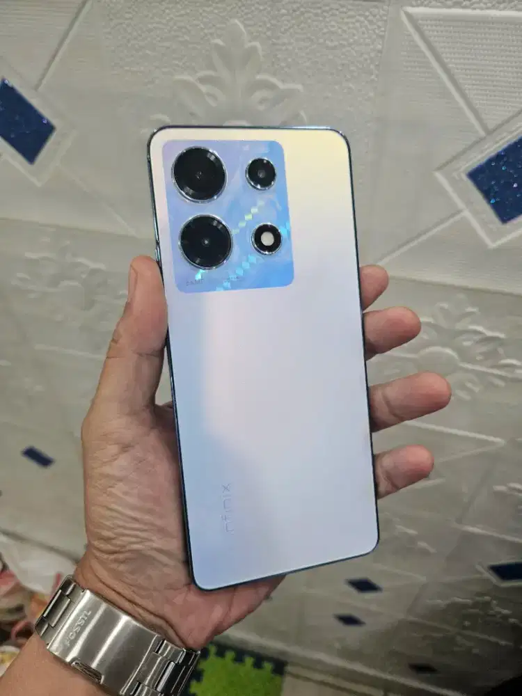 Infinix note 30 8/256 unit plus charger