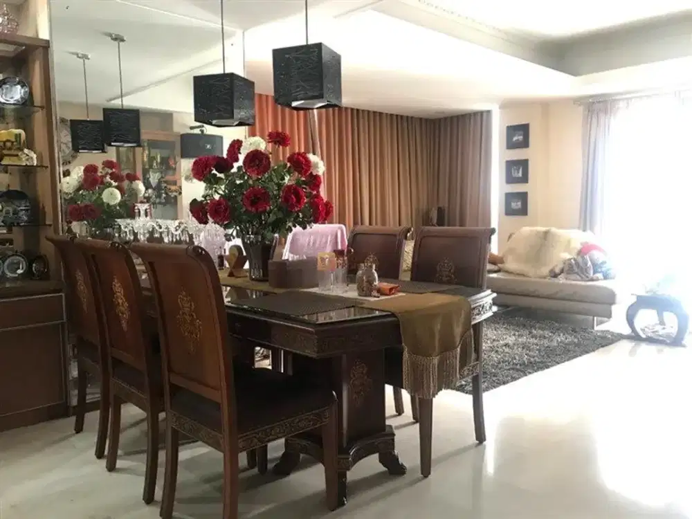 Disewakan Apartemen Royal Mediterania Garden Residences 3BR+1 Furnished Lengkap Terawat Kondisi Siap Huni, Lokasi Strategis Di Tanjung Duren