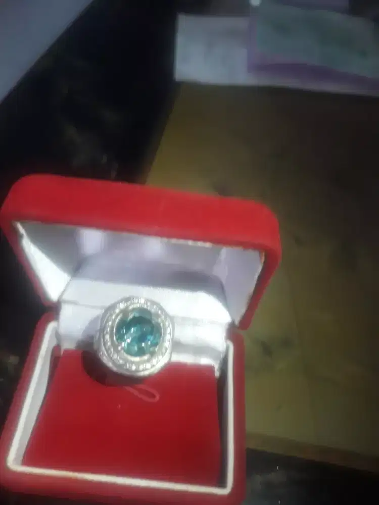 Cincin berlian moissanite