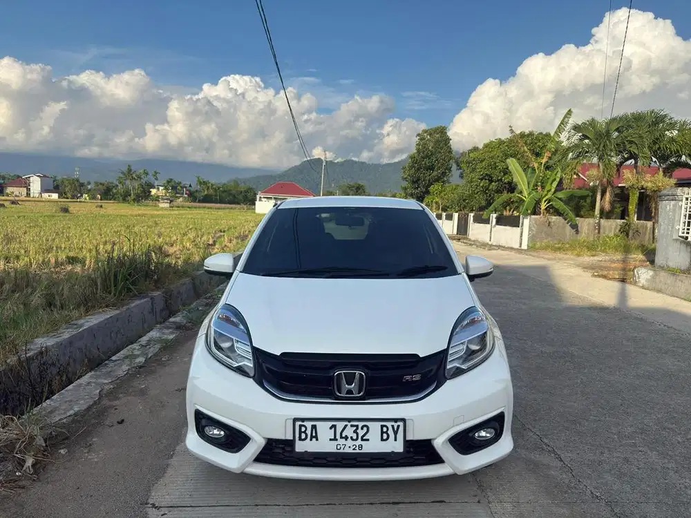 Brio Rs cvt metic 2018