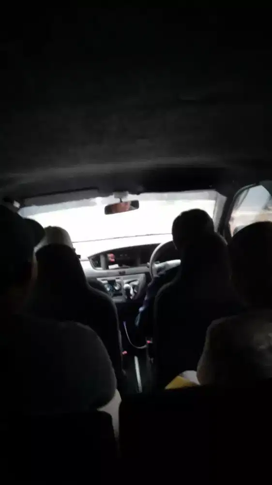 Memcari pekerjaan sebagai sopir atau apa saja yg penting halal