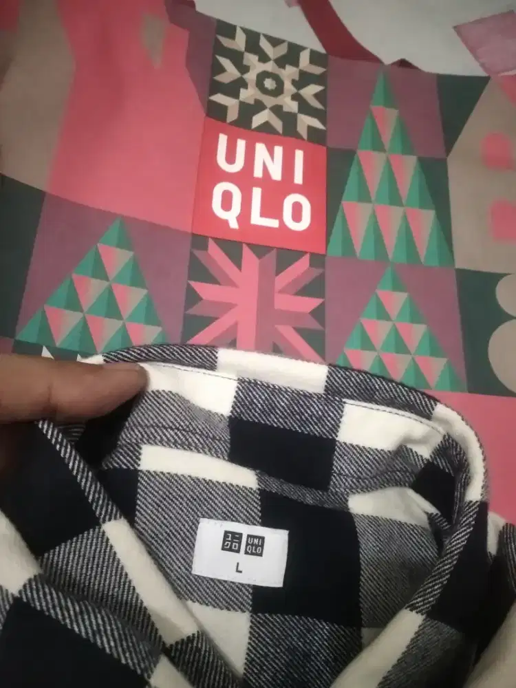 Kemeja flanel uniqlo original
