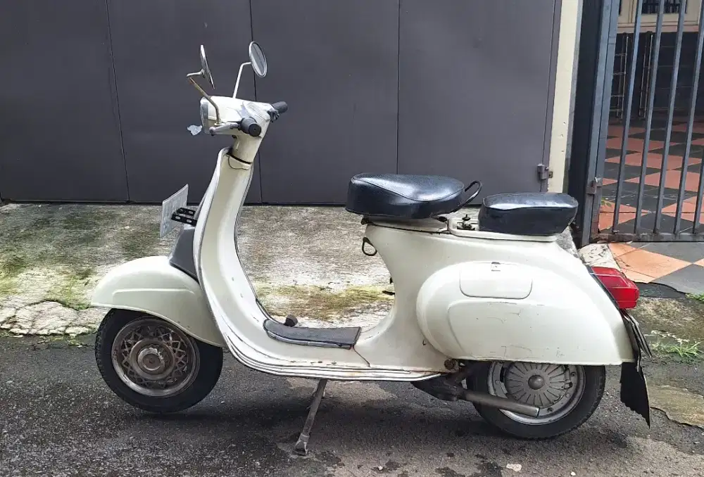 VESPA PTS 100 Tahun 1980
