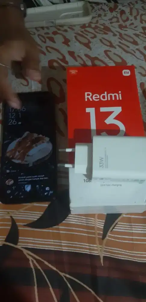 Redmi 13 8/256 hitam