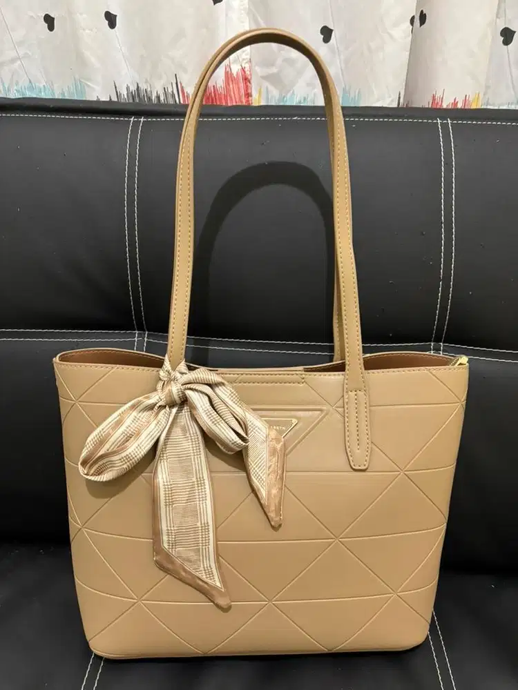 Tas Tote Baru Merk Elizabeth