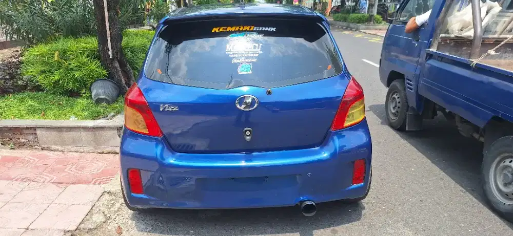 Mobil Toyota Yaris Dijual