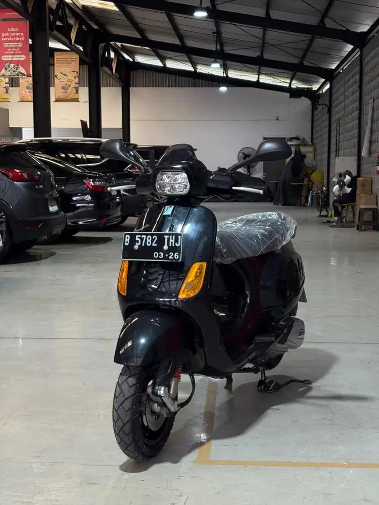 VESPA S FACELIFT 2020 LIKE NEW DP KREDIT 3,5 JT BGARANSI MESIN 1 THN