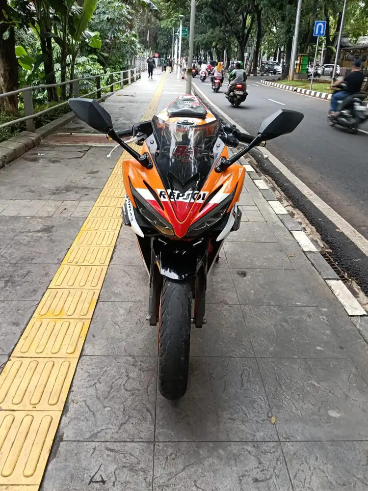 DIJUAL CASH HONDA CBR 150R THN 2016 PAJAK OFF 2X SIAP PAKAI