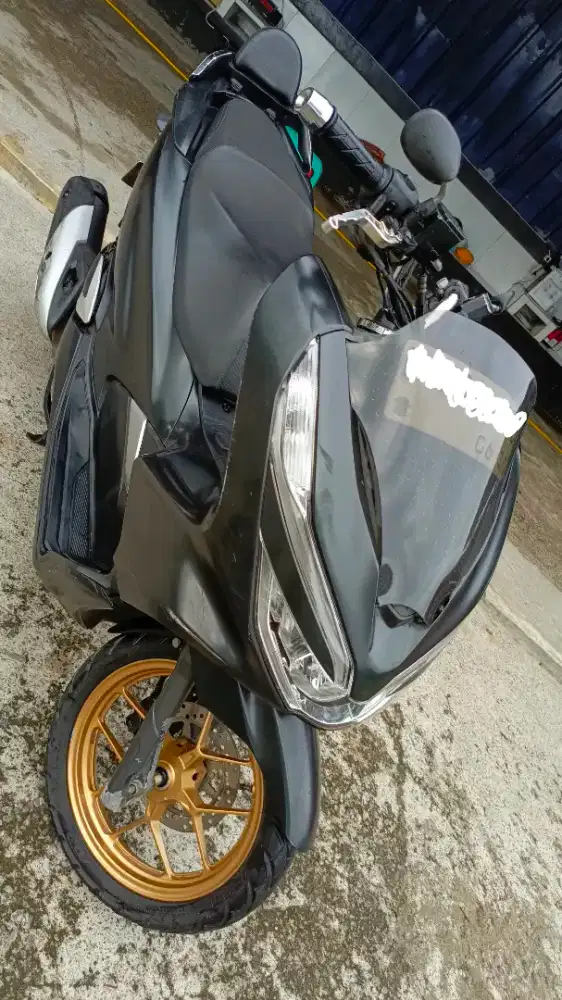 Dijual Motor Honda PCX 150 Hitam (2020)