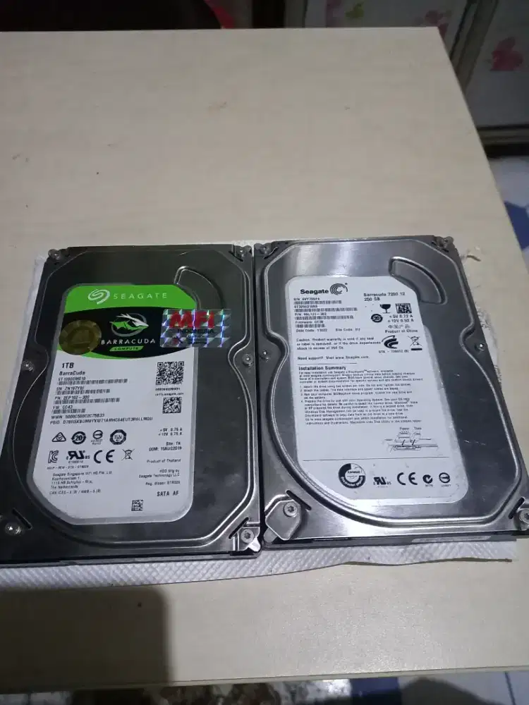 Harddisk 1TB dan 520GB