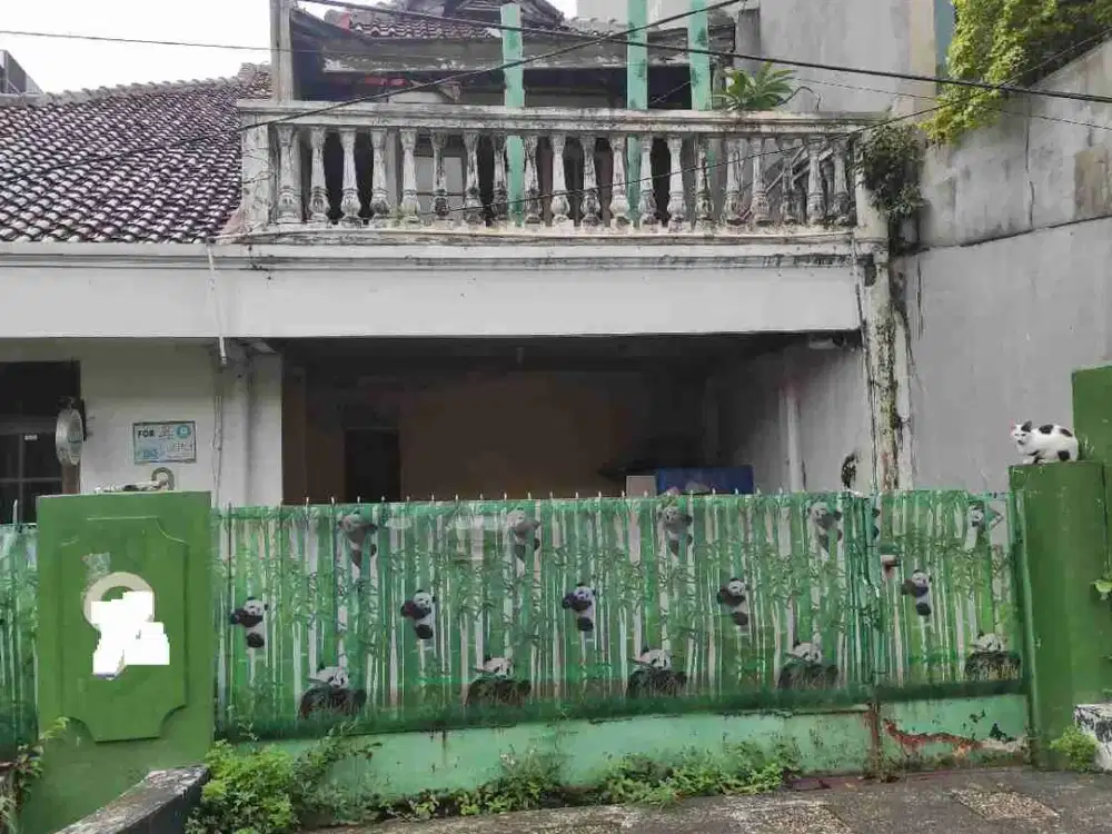 Rumah Hitung Tanah di Komplek Migas Kemanggisan Binus Jakarta Barat