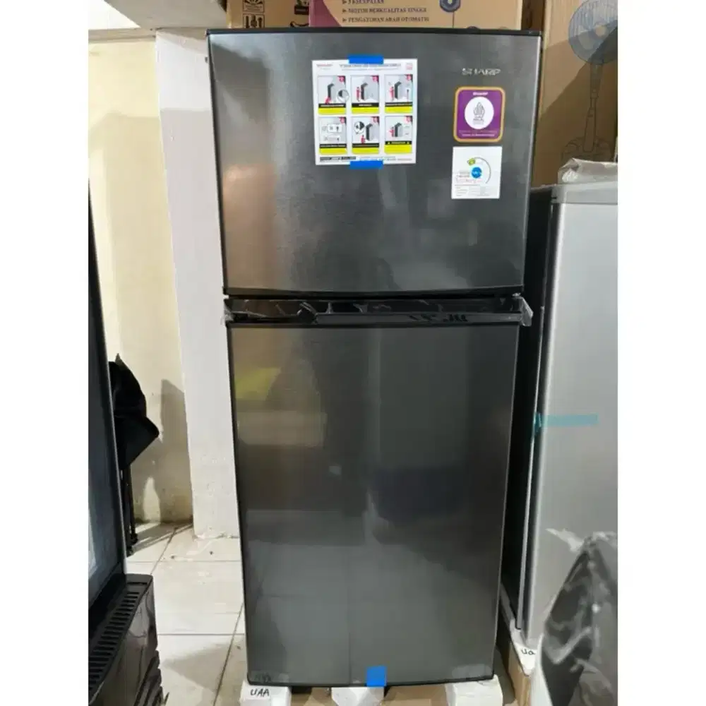 Kulkas Sharp Silver 2 Pintu (seperti baru)
