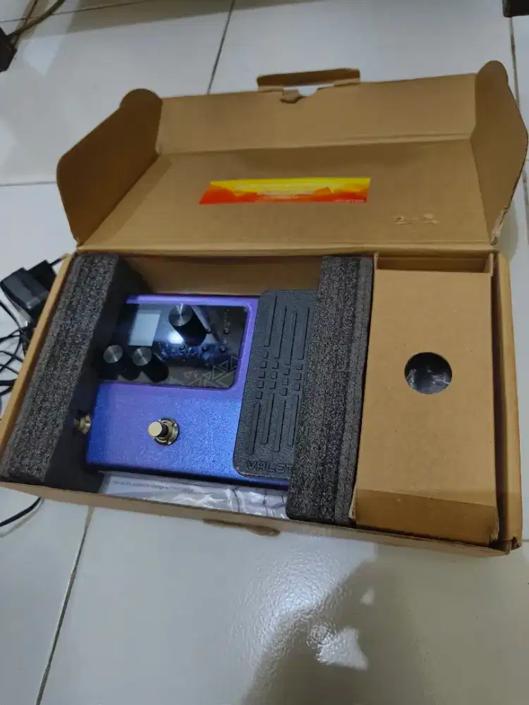 Efek Gitar Valeton GP100 VT Special Edition. Normal. Fullset.