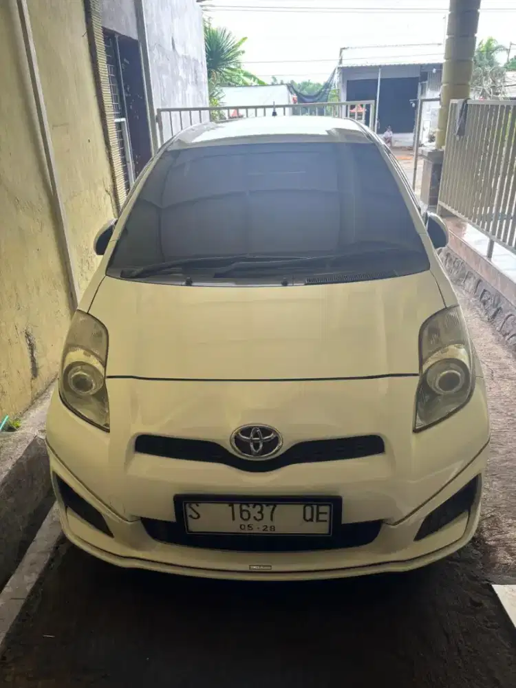 Toyota Yaris 2012 matic