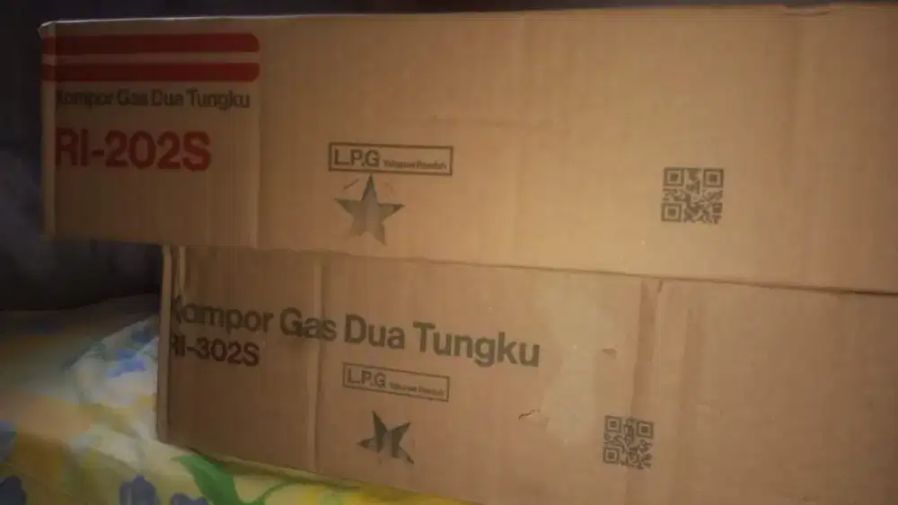 Kompor gas dua tungku rinnai