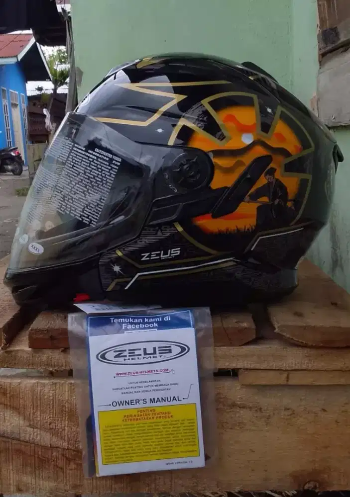 HELM full face ZEUS 613C/AJ20 MOTIF MODULAR kondisi 100% BARU.