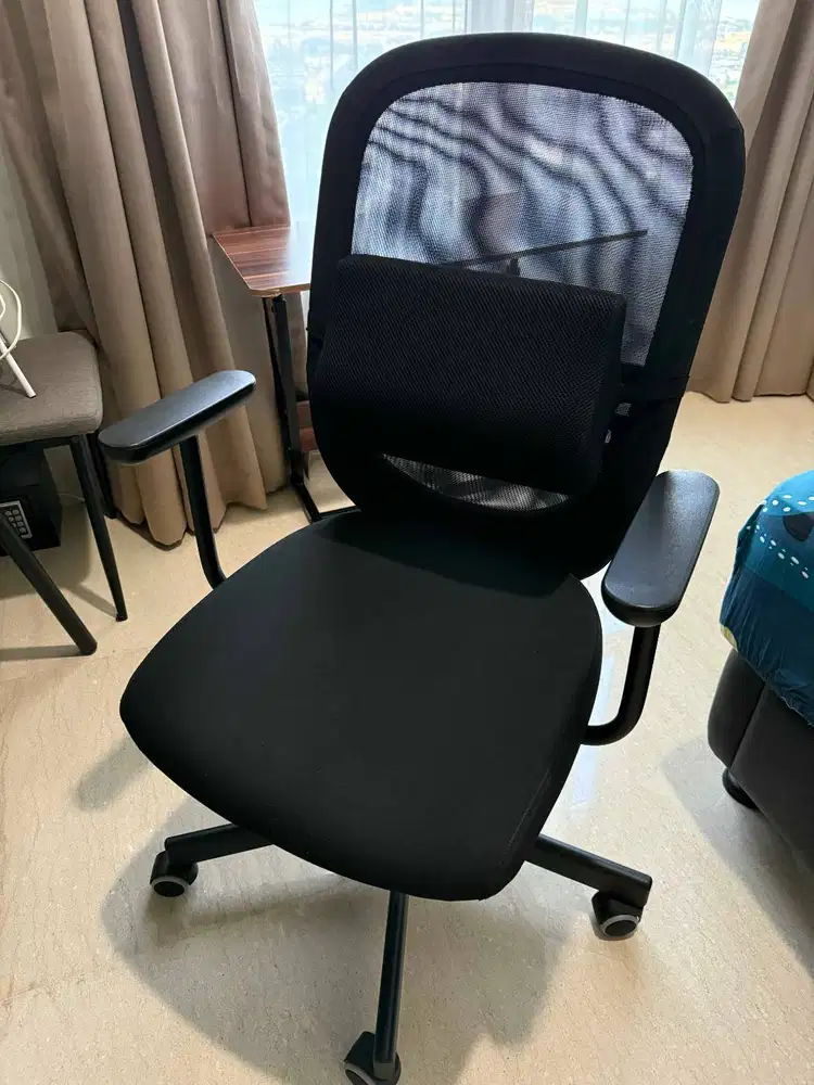 KURSI IKEA MURAH KONDISI PRIMA BONUS BANTAL PINGGANG