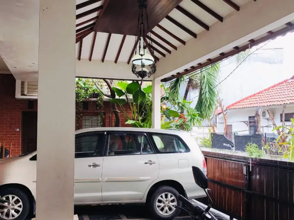 Jual cepat rumah di kompek Telkom griya satwika pisangan ciputat timur Tangerang selatan