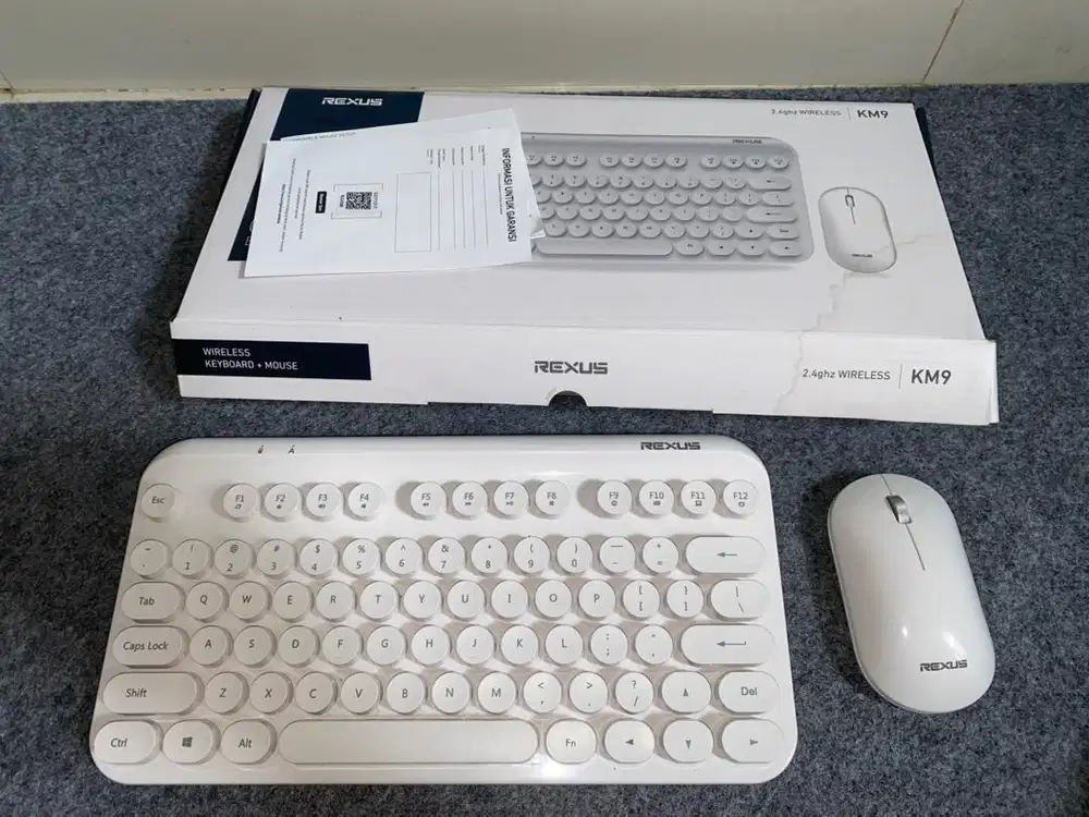 Keyboard dan mouse wireless Rexus KM9