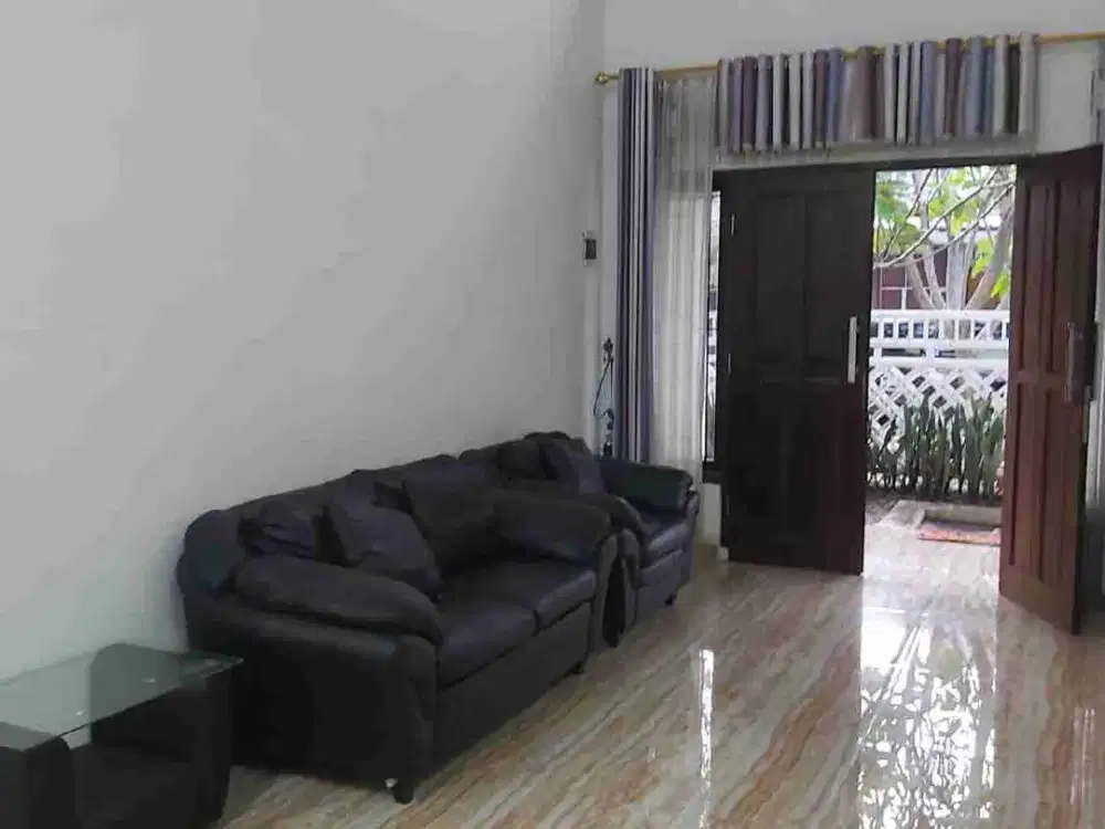 Rumah di cluster ekslusif bagus full furnish mangesti gentan