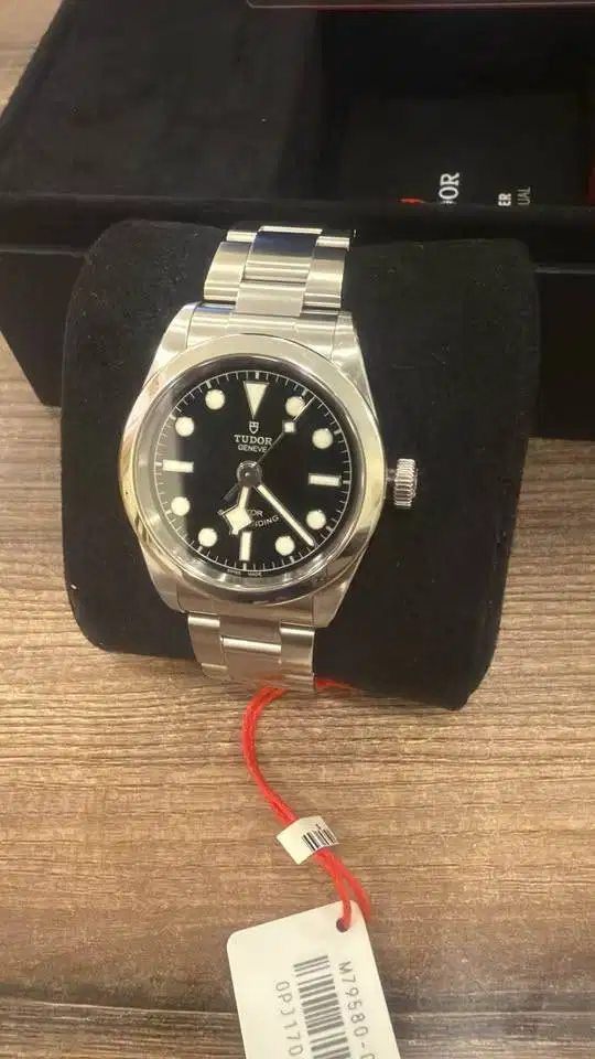 Tudor Black Bay 32 mm like new