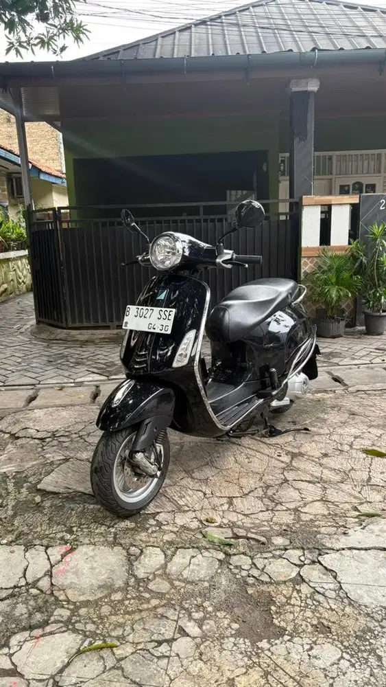 VESPA PRIMAVERA 150CC TAHUN 2015
