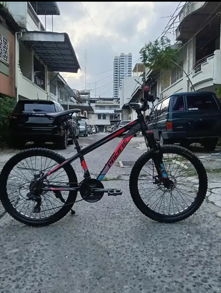 Dijual sepeda gunung (MTB) merek Pacific invert 100