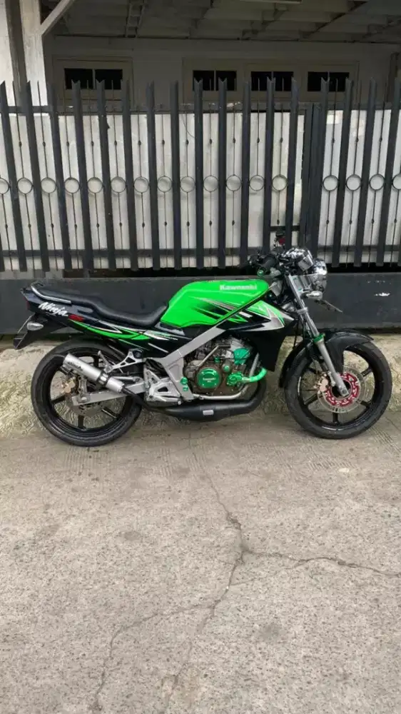 Kawasaki Ninja Ss Hijau Thn 2010 Original